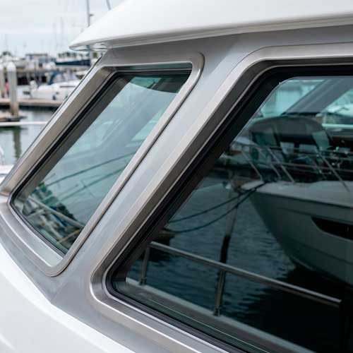 aluminio náutico, trabajos en aluminio barcos, fabricación aluminio embarcaciones, reparación alumin